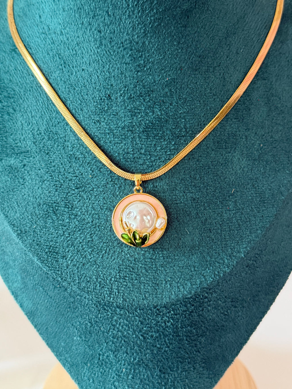 Pearl Bloom Necklace